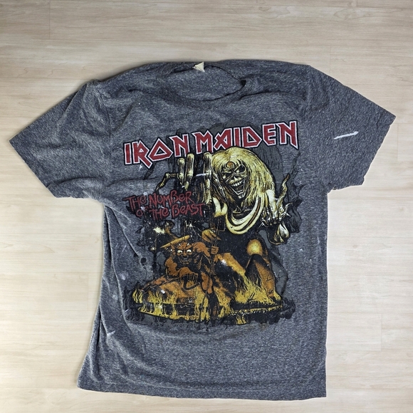 Y2K Iron Maiden Number Of The Beast Shirt Distressed Size Medium - Picture 1 of 9